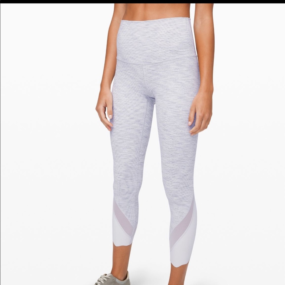 Lululemon Wunder Under Roll Down Crops - image 4